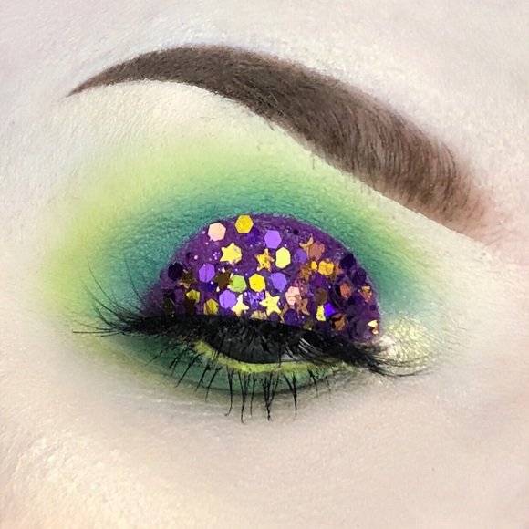 Meet your Posher, Savannah Monroe - Picture 5 of 6